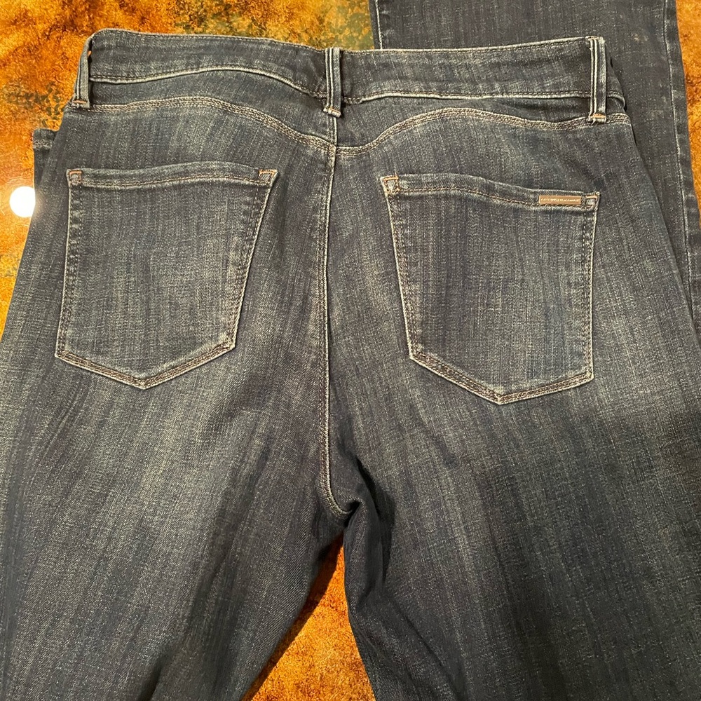 2 Pairs WHBM Women's Dark and Medium Wash Jeans Size 10L - Picture 4 of 8